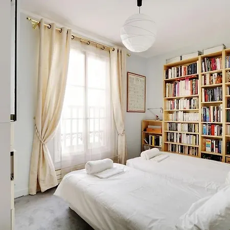 Sejour Au Pied De La Tour Eiffel *