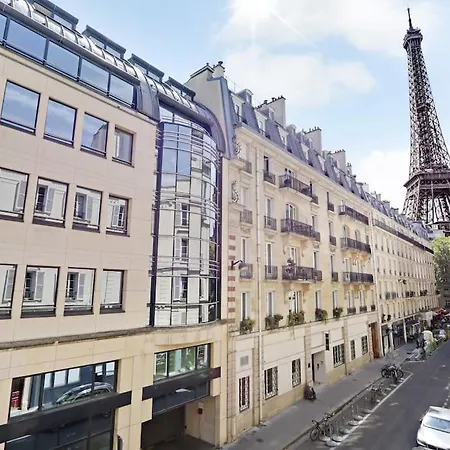 Sejour Au Pied De La Tour Eiffel Apartmán *