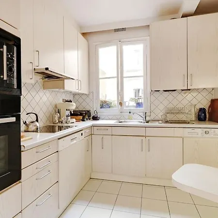 Sejour Au Pied De La Tour Eiffel Apartment